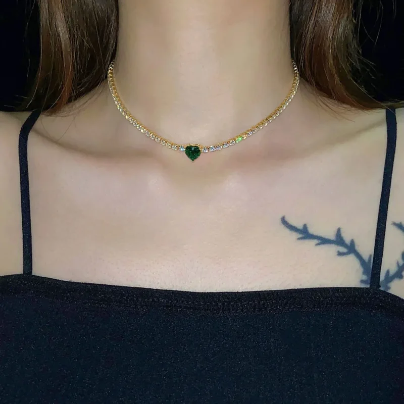 SUSANA green heart choker necklace