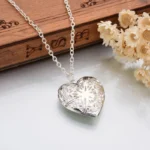 Collier argent avec pendentif médaillon porte-photo coeur CLEA